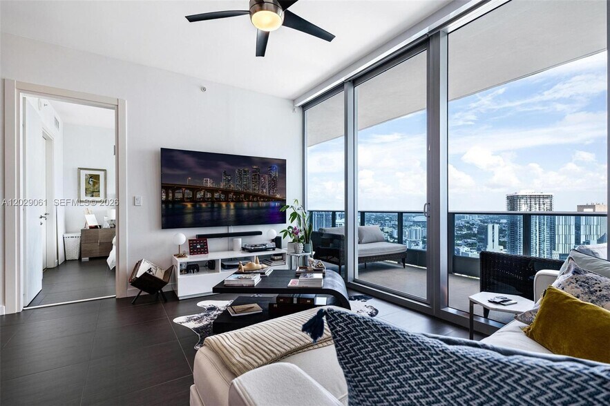 Building Photo - 200 Biscayne Boulevard Way