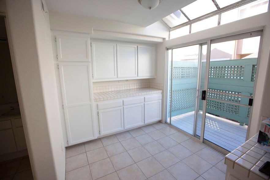 Breakfast nook - 12926 Carmel Creek Rd