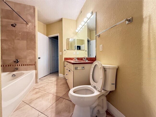 Building Photo - 13212 Arbor Isle Dr