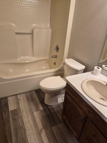 Building Photo - 4908 Russell St