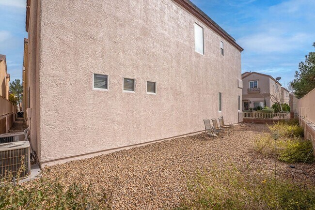 Building Photo - 9936 Elkhead Creek Way