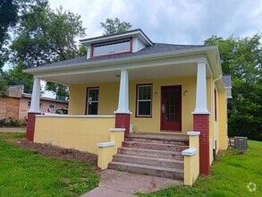 Building Photo - Radford, 3BR / 1BA, Available Now