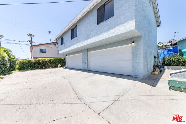 Building Photo - 441 N Ditman Ave