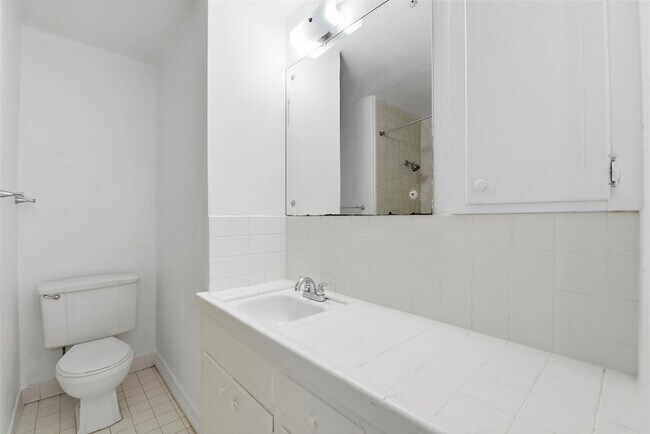 Building Photo - 7138 Mobud Dr