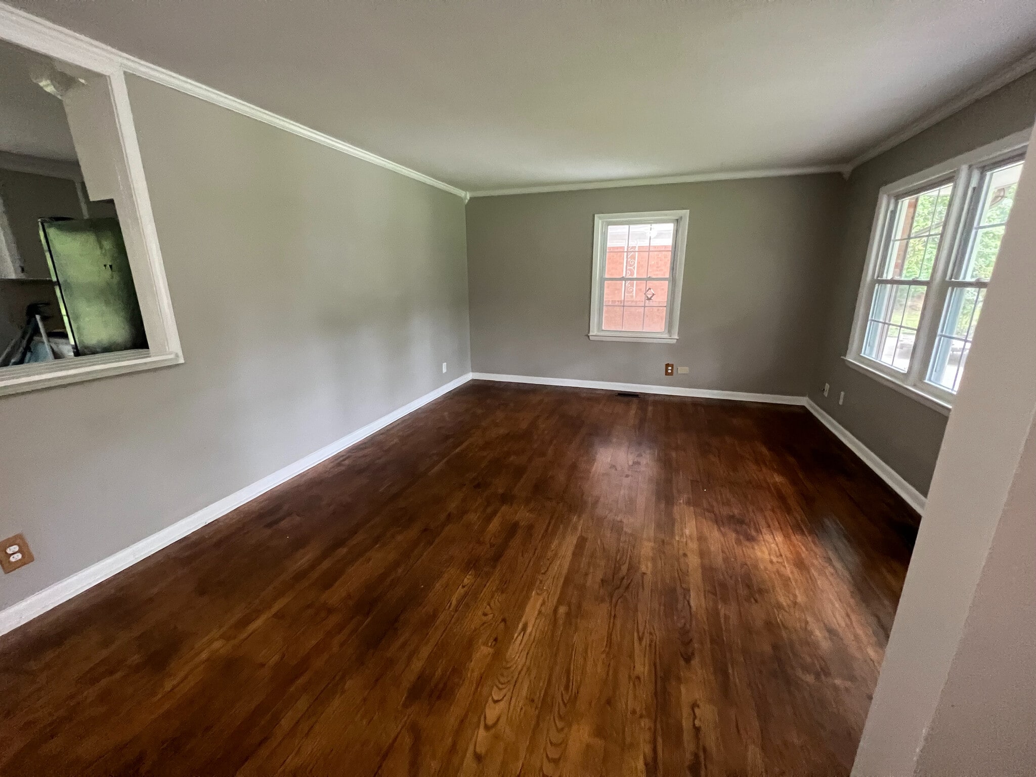 Building Photo - Room in House on Pinedale Dr