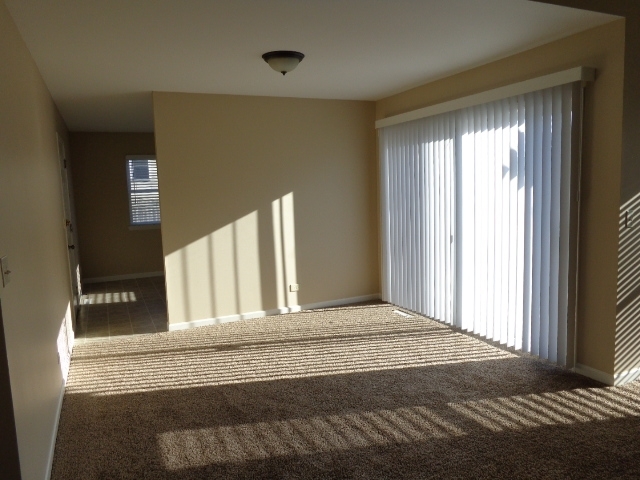 Building Photo - 801 Woodbine Ln