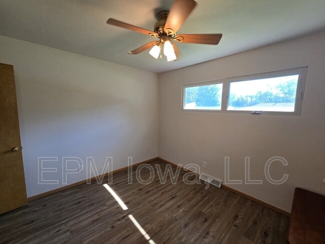 Building Photo - 2514 Saratoga Dr