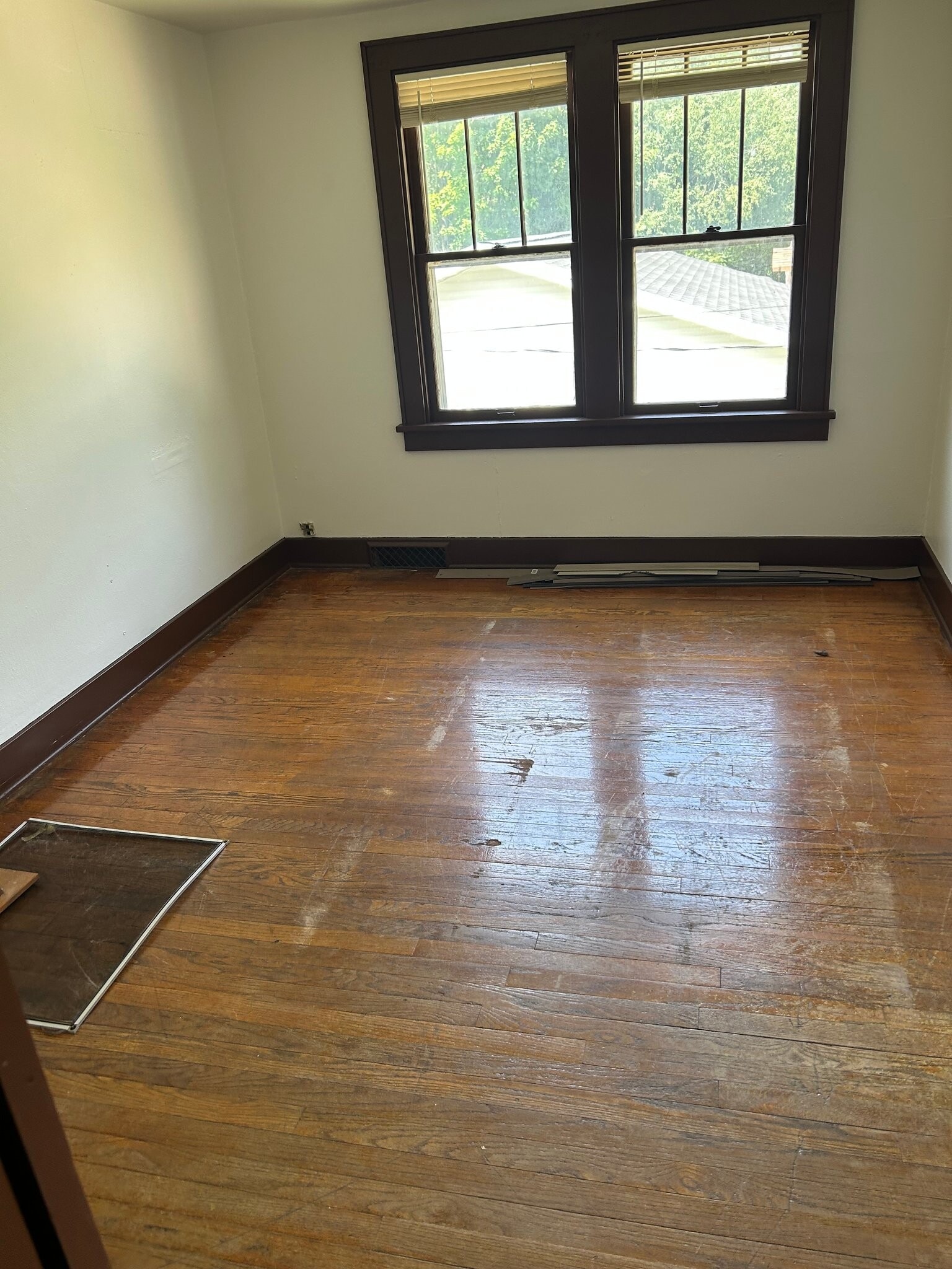 Building Photo - 1402 Northport Dr