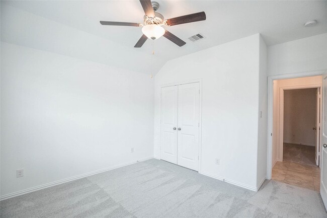 Building Photo - 8726 Fairbrook Dr