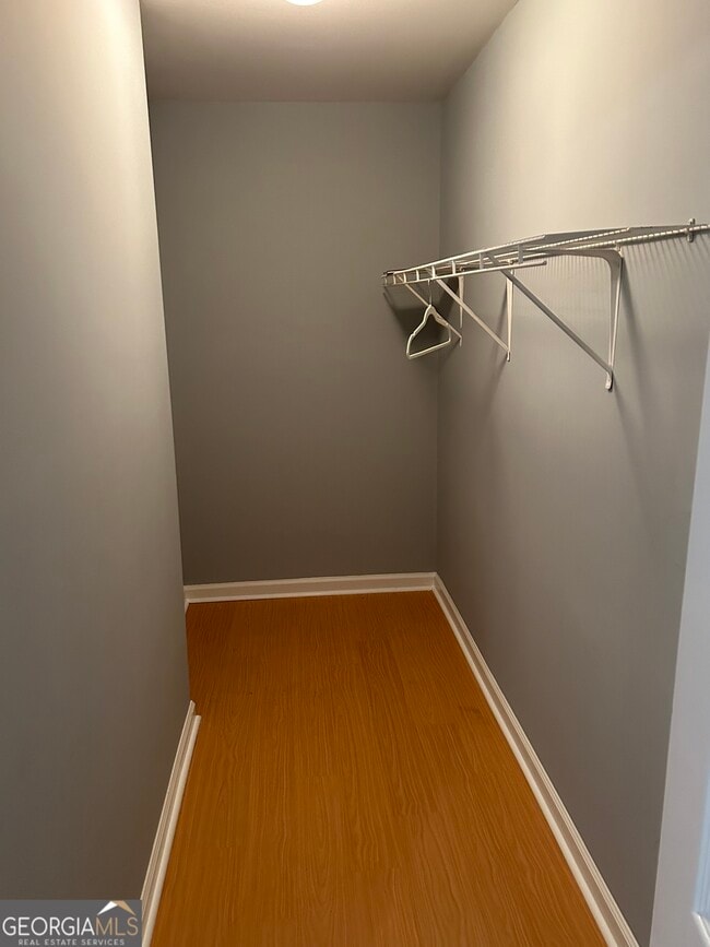 Building Photo - 355 Tall Tree Rd