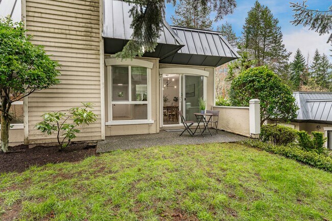 Building Photo - 2Bd/2Ba Bellevue Condo