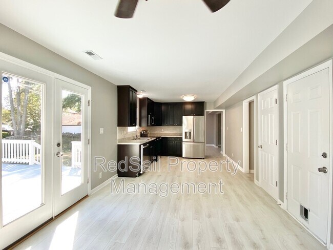 Building Photo - 184 Stony Ridge Ct