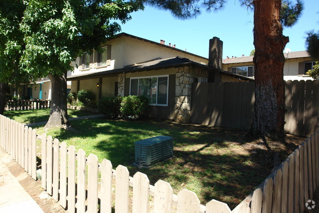Primary Photo - 1709 Stokes St