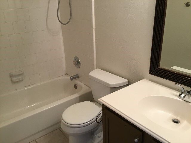 Building Photo - 1125 Highland Station Dr