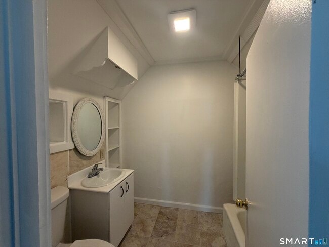 Building Photo - 78 Francis St