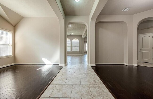 Building Photo - 13606 Mooring Pointe Dr