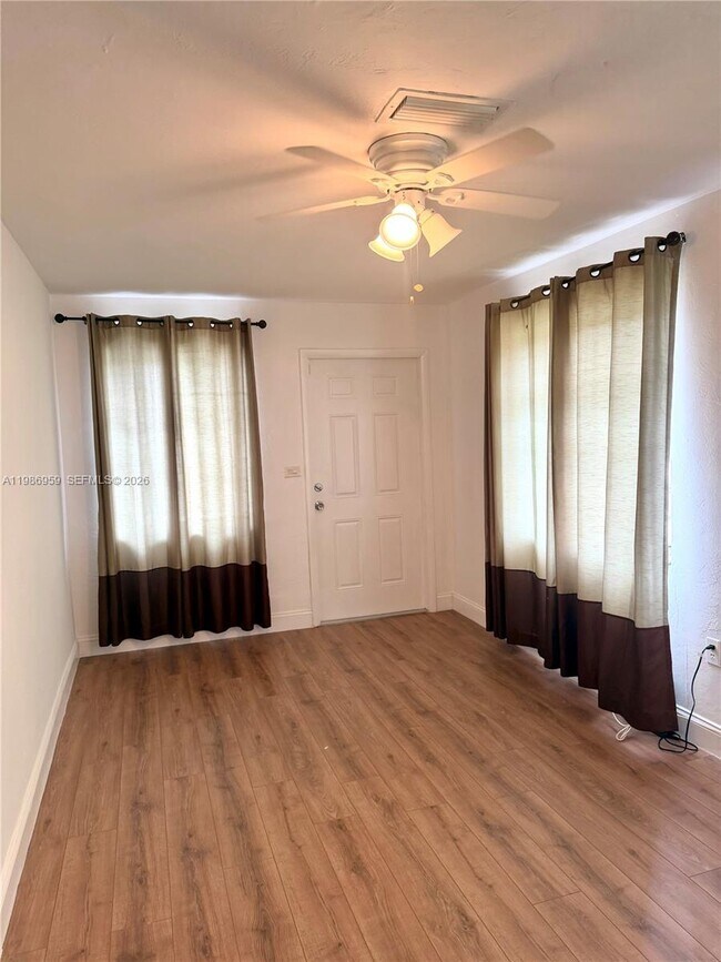 Building Photo - 11201 NE 3rd Ave