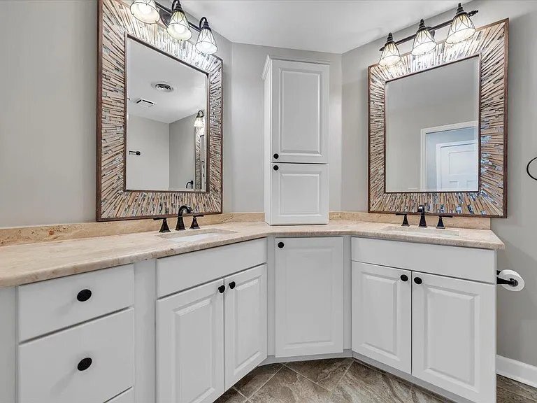 Building Photo - 2973 Winterberry Dr
