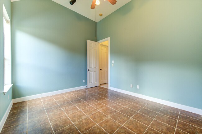 Building Photo - 11422 Carson Field Ln