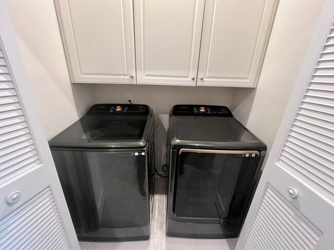 Building Photo - 1965 Stallings Rd