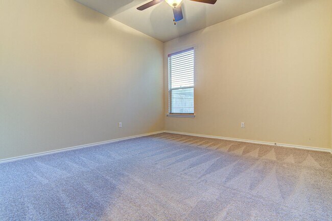 Building Photo - Gorgeous Rancho Alto 5/3 is Move in Ready!