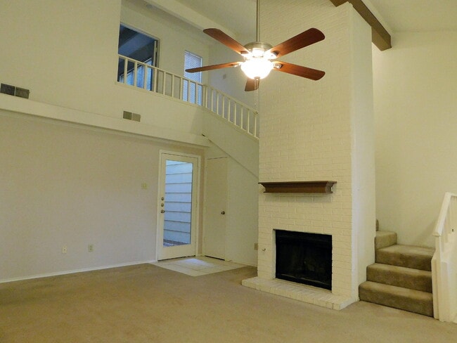 Building Photo - 6814 Frankford Ave