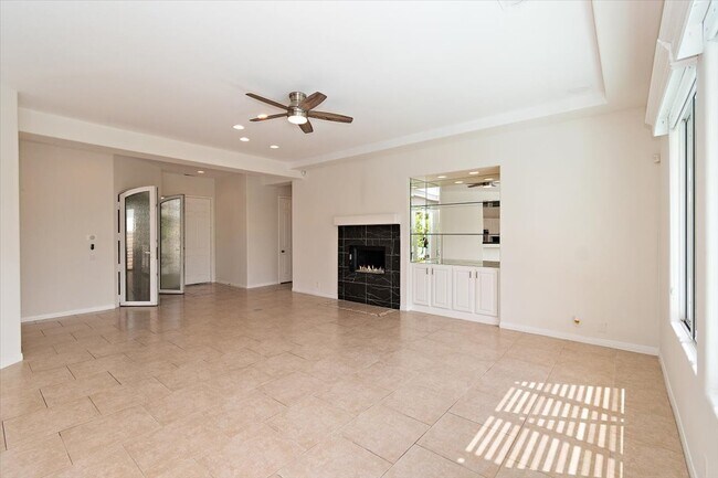 Great Room - 69457 Turnberry Ct