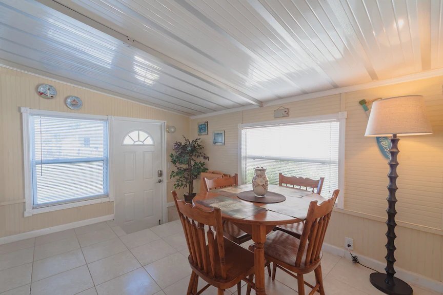 Building Photo - 10851 S Ocean Dr