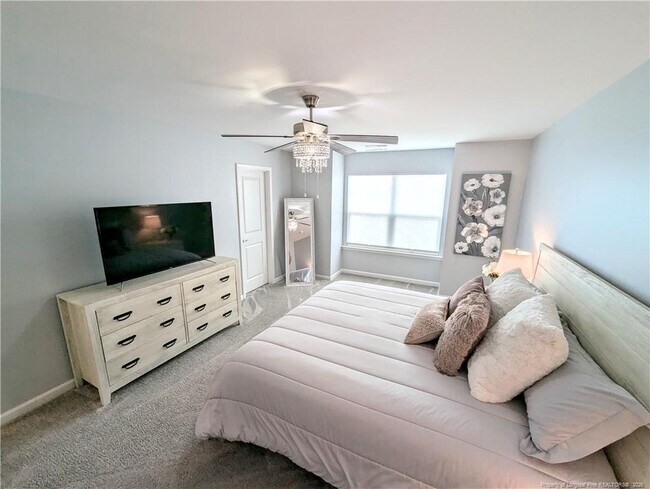 Building Photo - 5723 Kalamata Dr