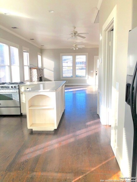 Building Photo - 119 Idlewilde Blvd