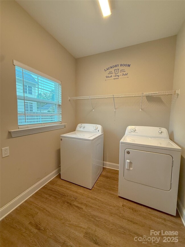 Building Photo - 128 Coral Rutledge Dr