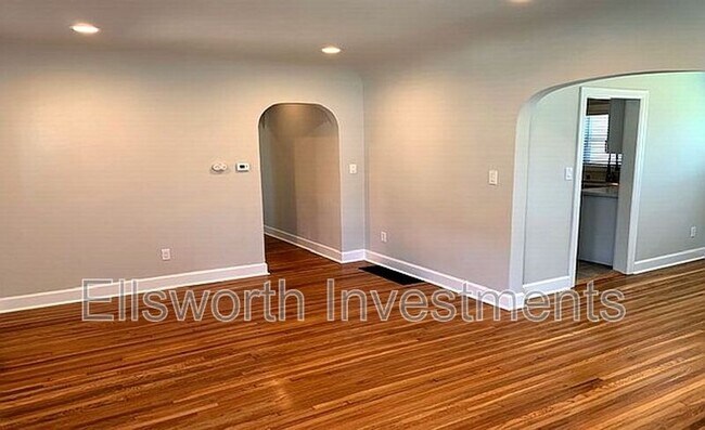 Building Photo - 1631 Brookes Ave
