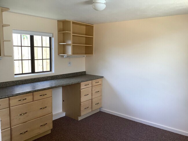 Building Photo - Boutique Studio with Beautiful Views in Bodega Bay