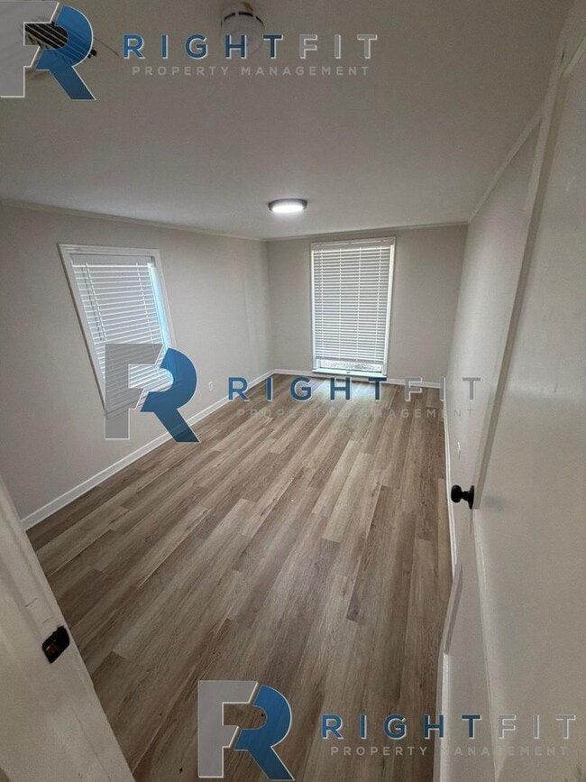 Building Photo - Newly Renovated Home in Wake Village