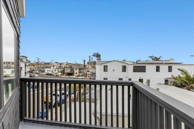 Building Photo - COMPLETELY REMODELED, BRIGHT & AIRY, TRI-LEVEL HOME W/ TOP-FLOOR GREAT ROOM LIVING SPACE, 2-CAR G...