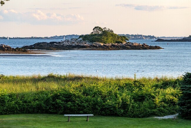 Building Photo - 48 Proctor St