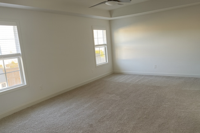 Building Photo - 1913 Covington Dr