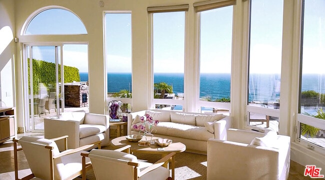 Building Photo - 31280 Bailard Rd