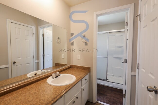 Building Photo - 6926 Vesta Brook Dr