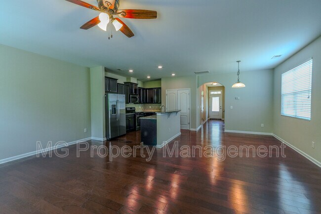Building Photo - 2745 Sawbridge Ln