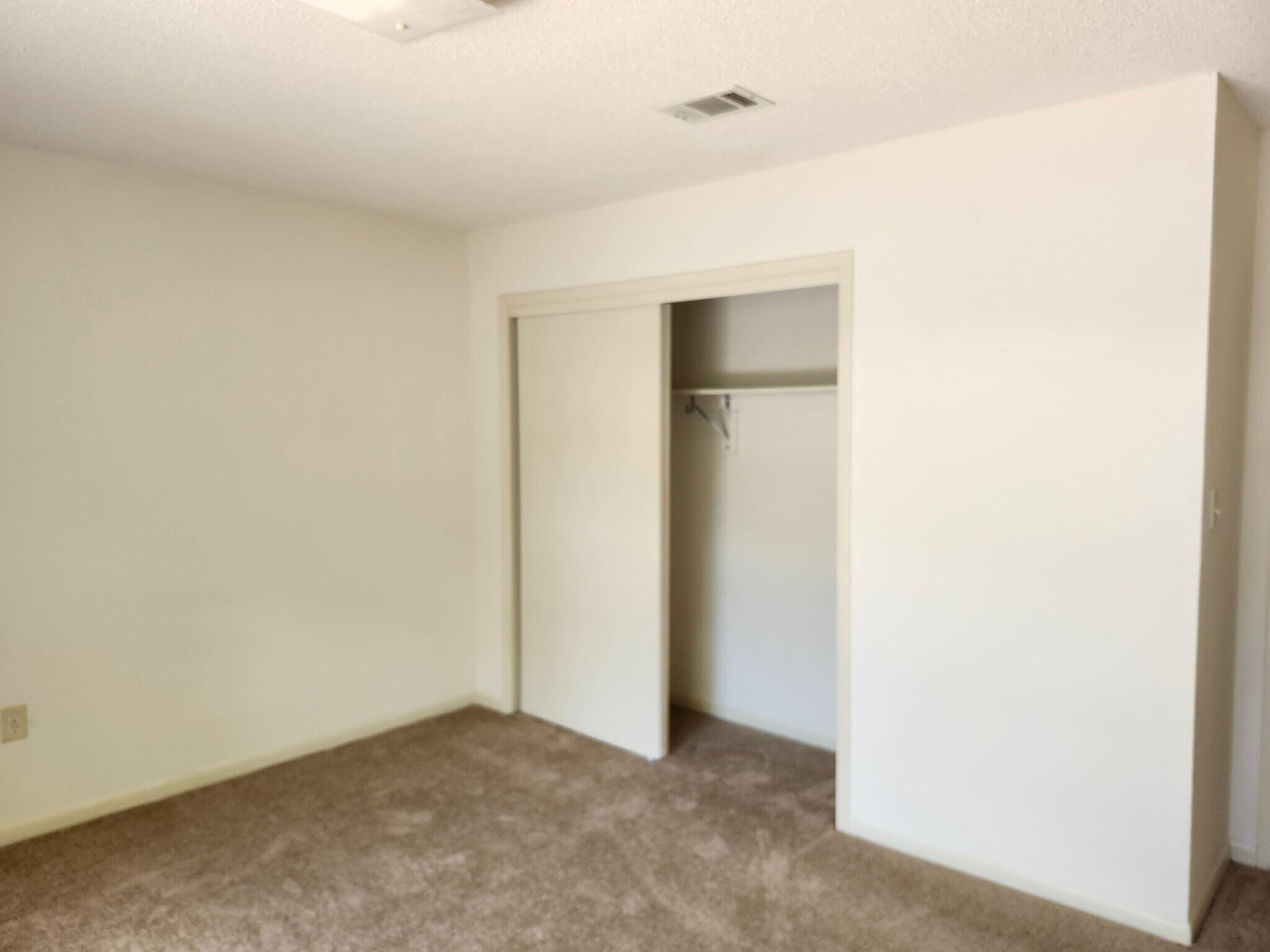 Bedroom with spacious closet - 25C 6th St