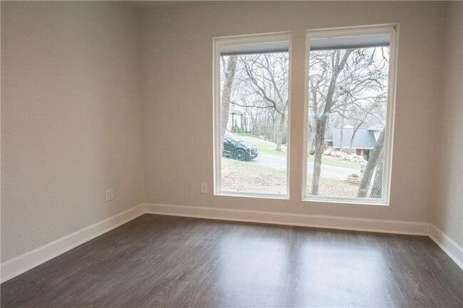 Building Photo - 409 Dove Haven Dr