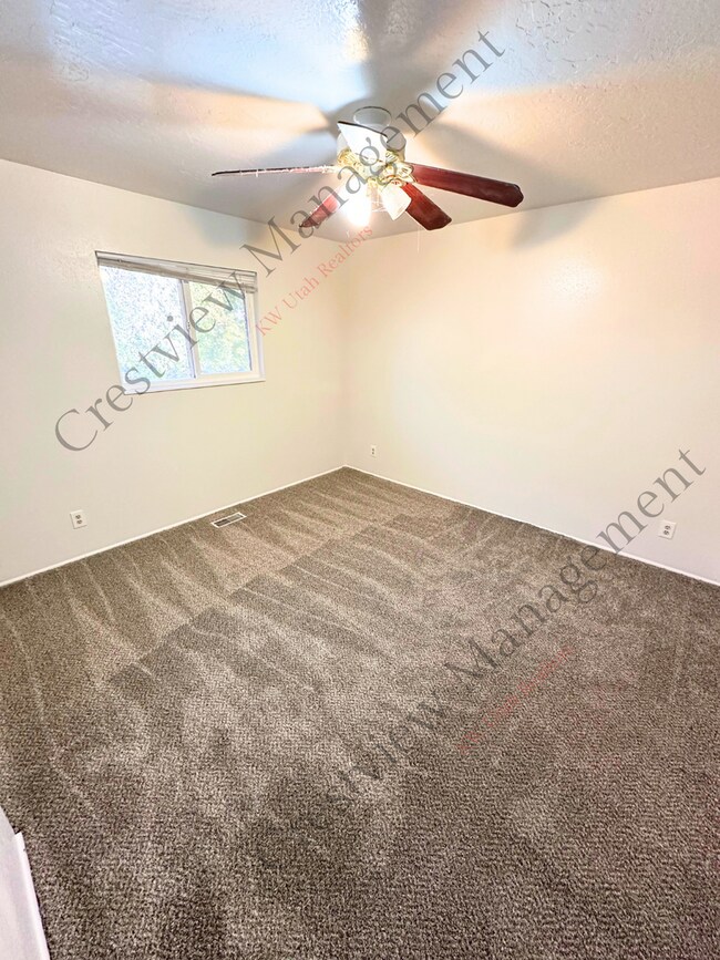 Building Photo - 1214 4700 S