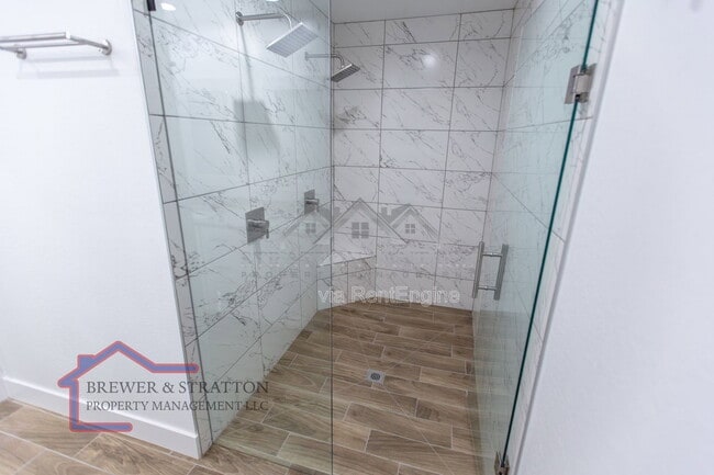 Building Photo - 2334 W Romley Rd