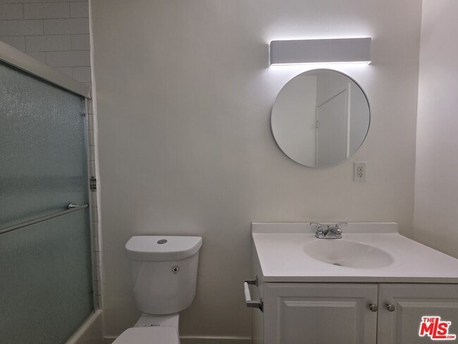 Building Photo - 1224 N Fairfax Ave