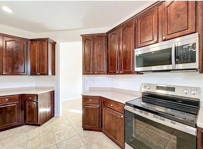 Building Photo - 10817 Masters Dr