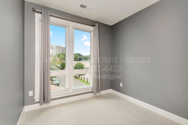 Building Photo - 402 Stabler Ln