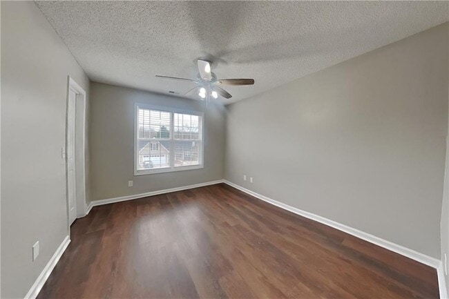 Building Photo - 1603 Fort Perry Way