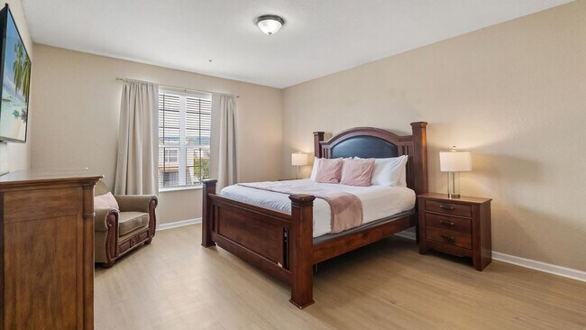 Building Photo - 5037 Shoreway Loop