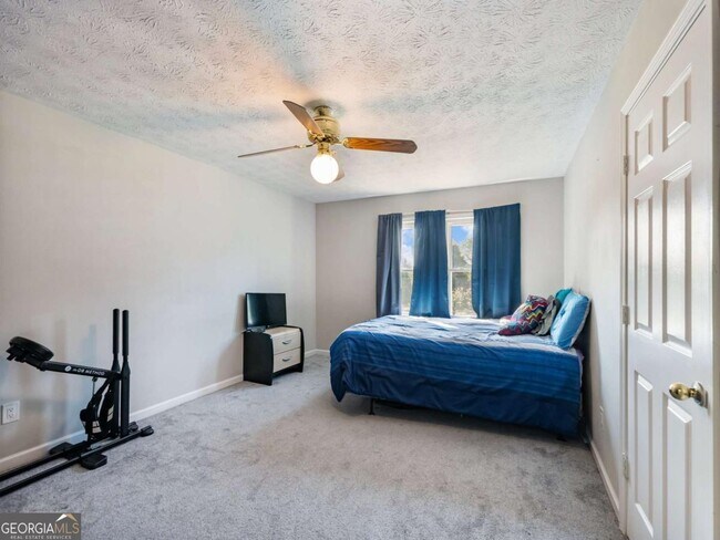 Building Photo - 443 Rhett Dr